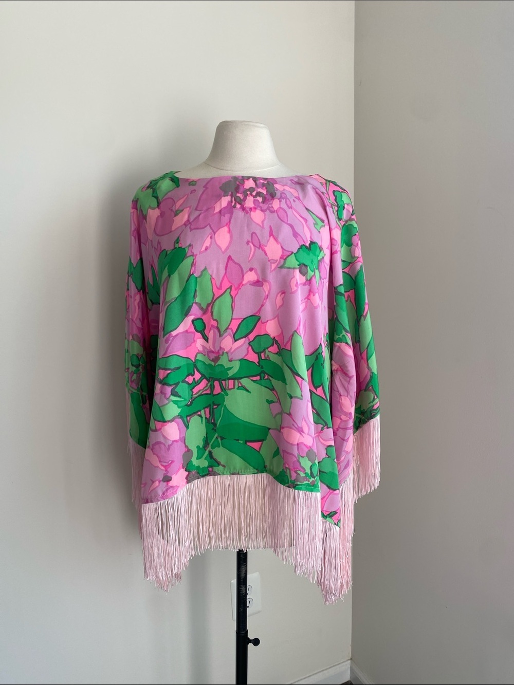 Custom Silk Floral Pink & Green Fringe Poncho Top Womens Sz Medium